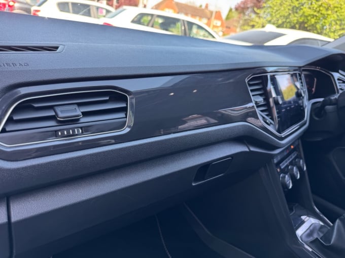 2025 Volkswagen T-roc