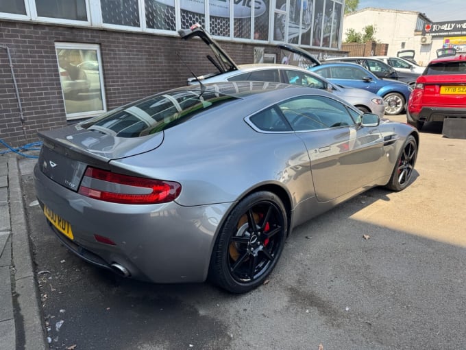 2025 Aston Martin Vantage