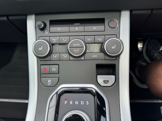 2025 Land Rover Range Rover Evoque