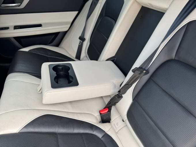 2025 Jaguar Xf