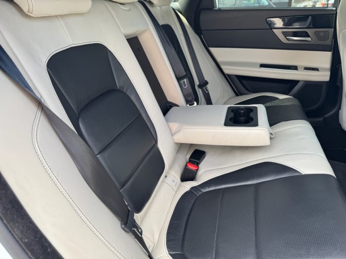 2025 Jaguar Xf