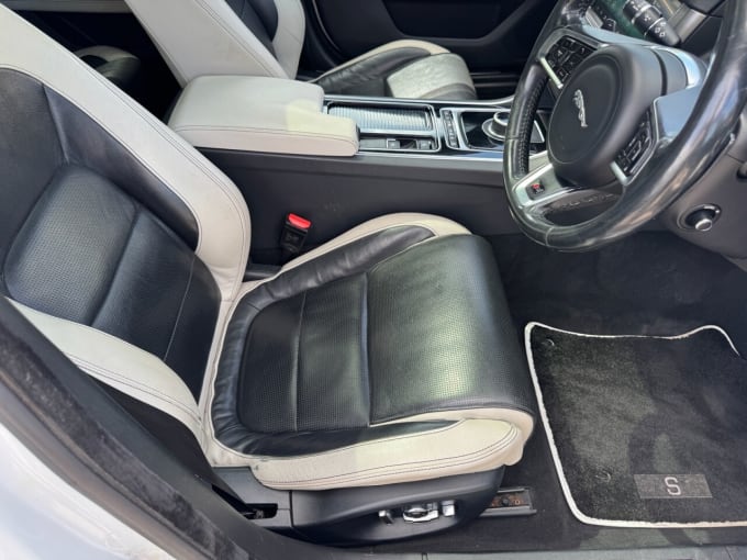 2025 Jaguar Xf