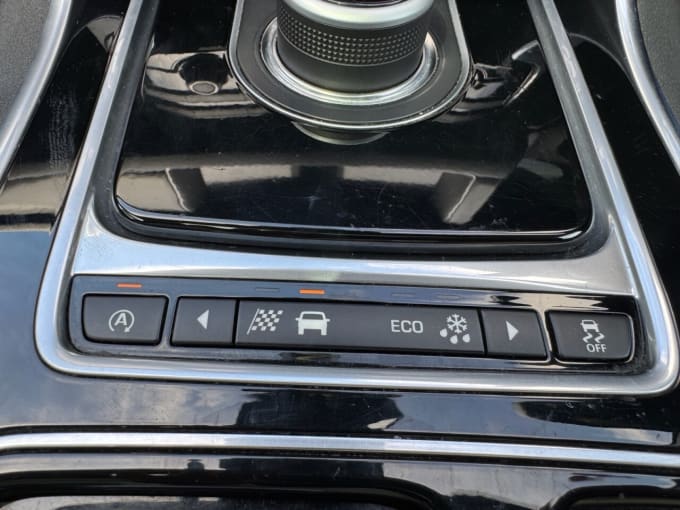 2025 Jaguar Xf