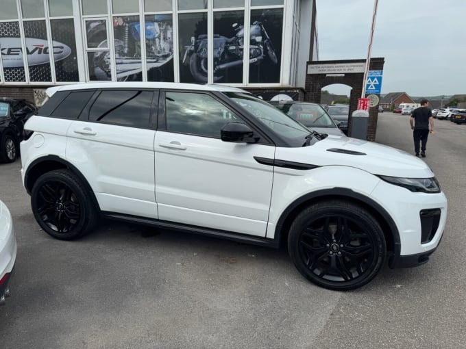2025 Land Rover Range Rover Evoque