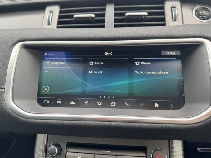 2025 Land Rover Range Rover Evoque