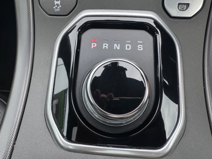 2025 Land Rover Range Rover Evoque