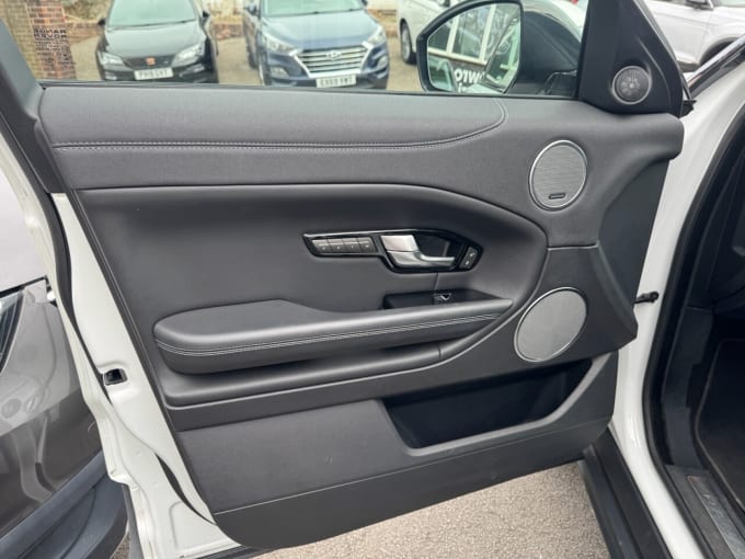 2025 Land Rover Range Rover Evoque
