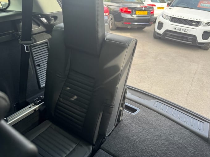 2025 Land Rover Discovery Sport