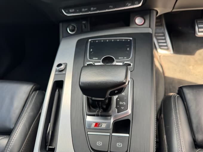 2025 Audi Sq5