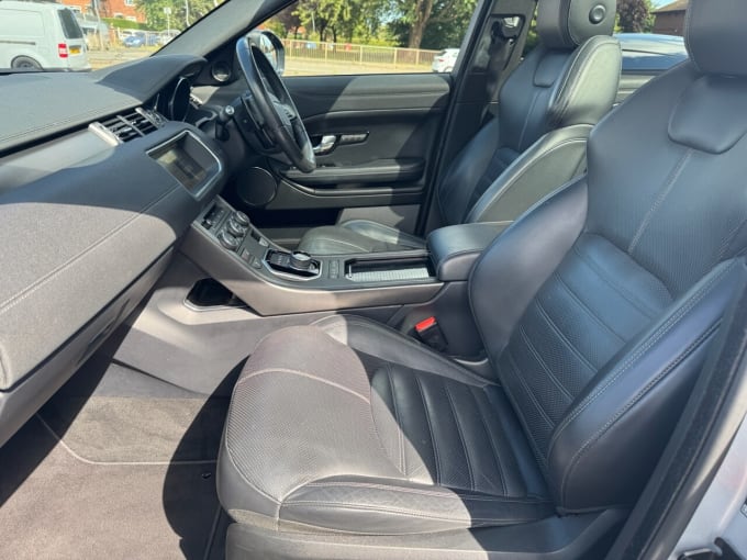 2025 Land Rover Range Rover Evoque