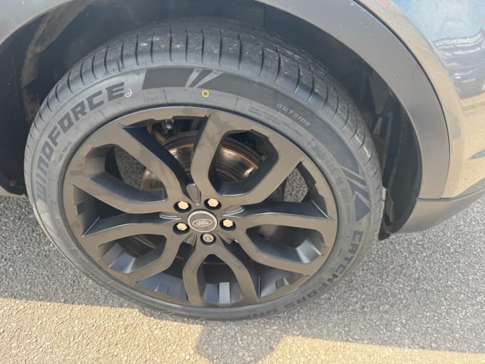 2025 Land Rover Range Rover Evoque