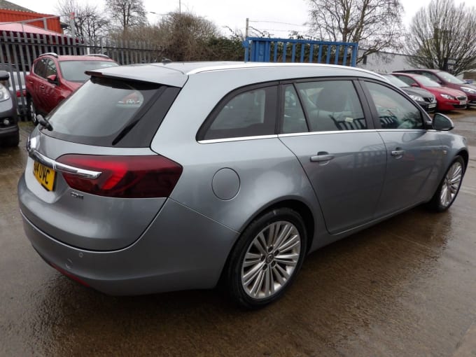 2025 Vauxhall Insignia