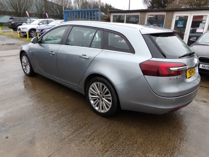 2025 Vauxhall Insignia