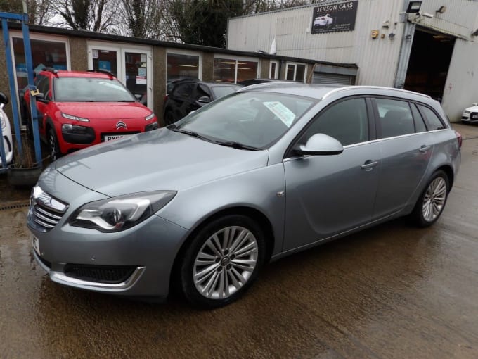 2025 Vauxhall Insignia