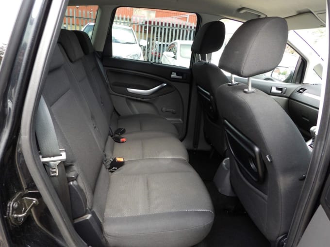 2025 Ford C-max