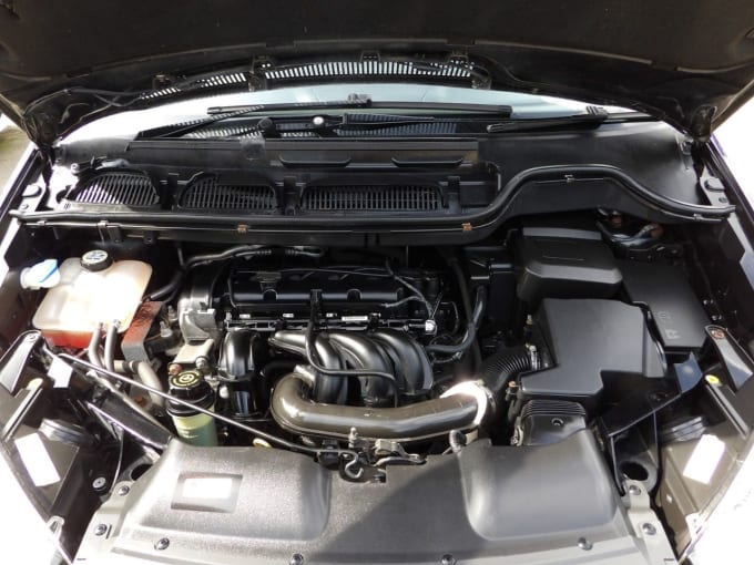 2025 Ford C-max