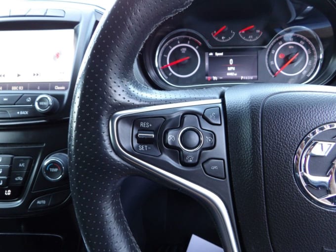 2025 Vauxhall Insignia