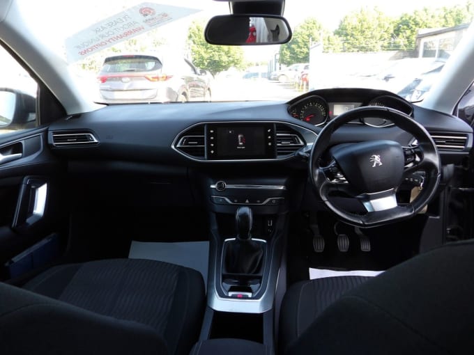 2025 Peugeot 308