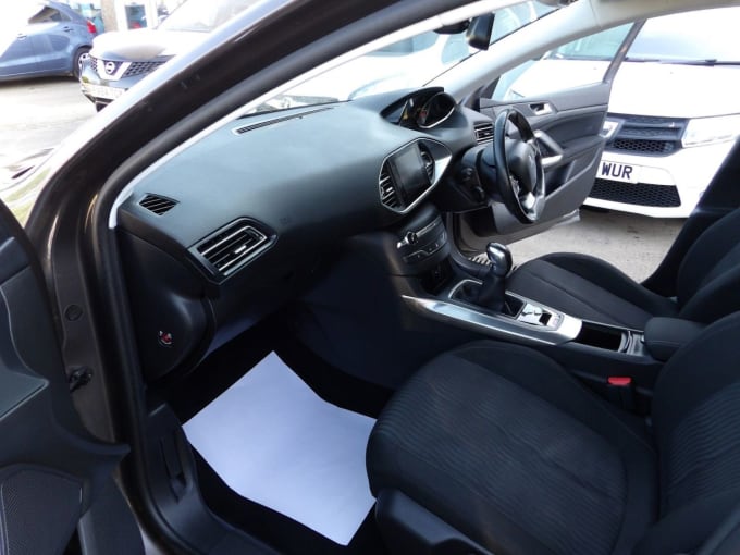 2025 Peugeot 308