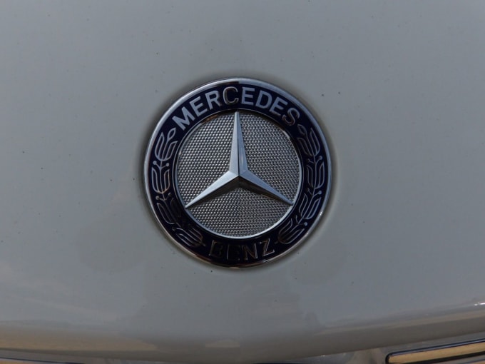 2025 Mercedes-benz 180