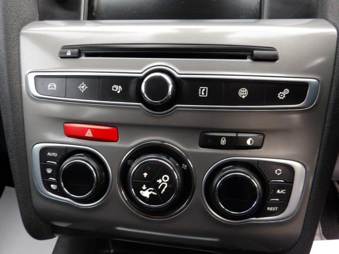 2025 Citroen C4