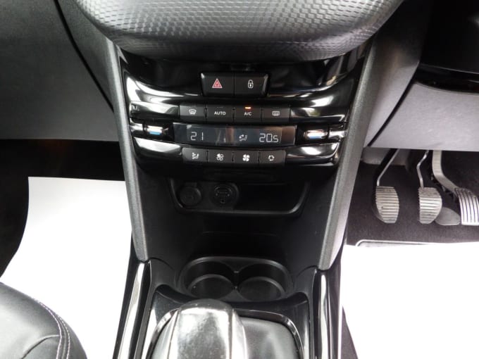 2025 Peugeot 2008
