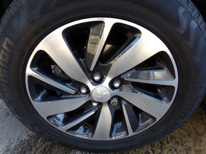 2025 Mitsubishi Asx
