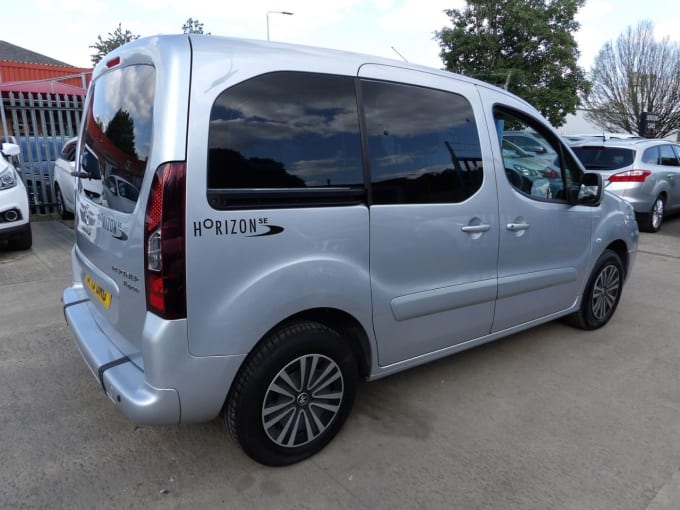 2025 Peugeot Partner Tepee