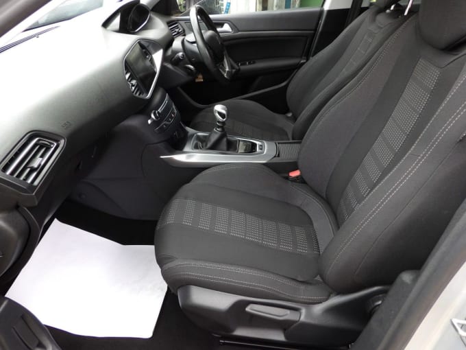 2025 Peugeot 308