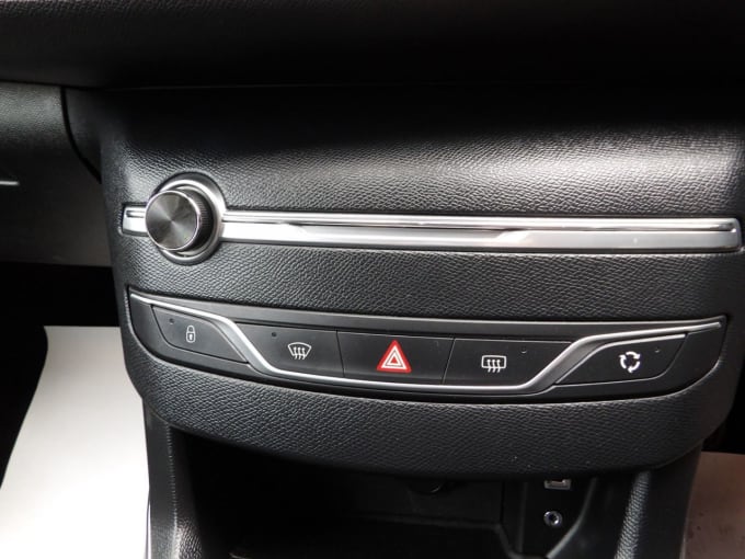 2025 Peugeot 308