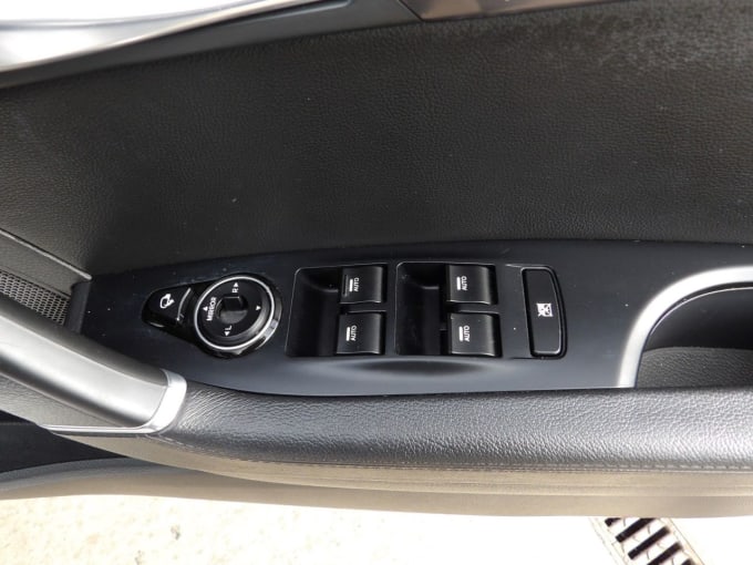 2025 Hyundai I40