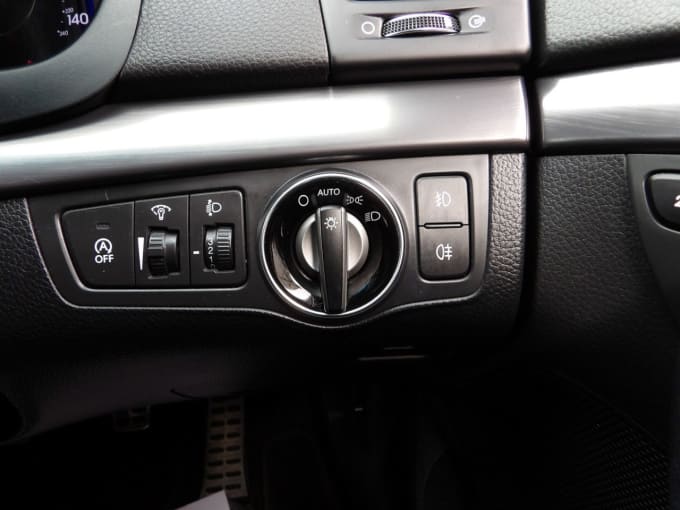 2025 Hyundai I40