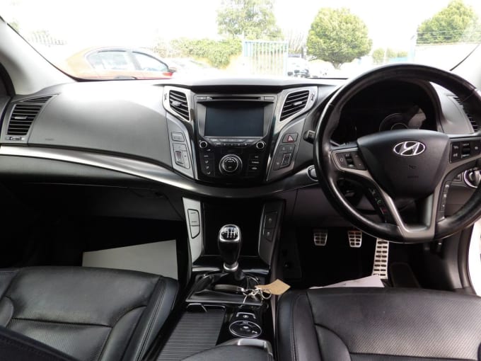 2025 Hyundai I40
