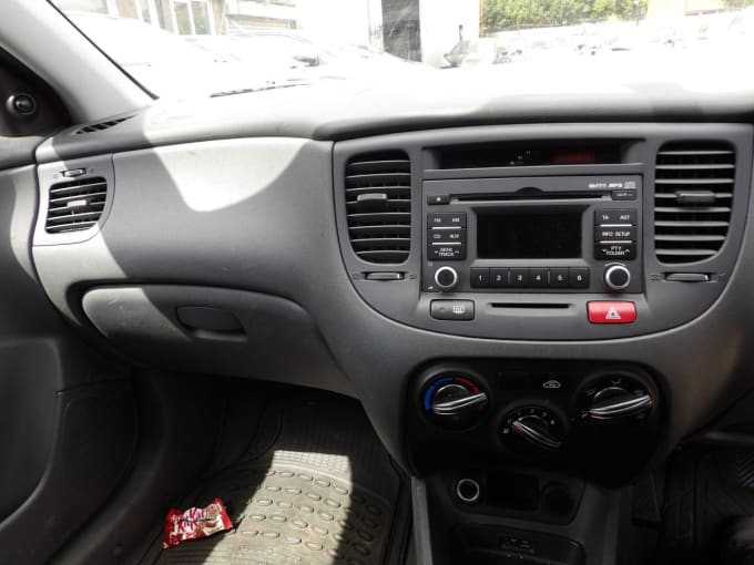2025 Kia Rio