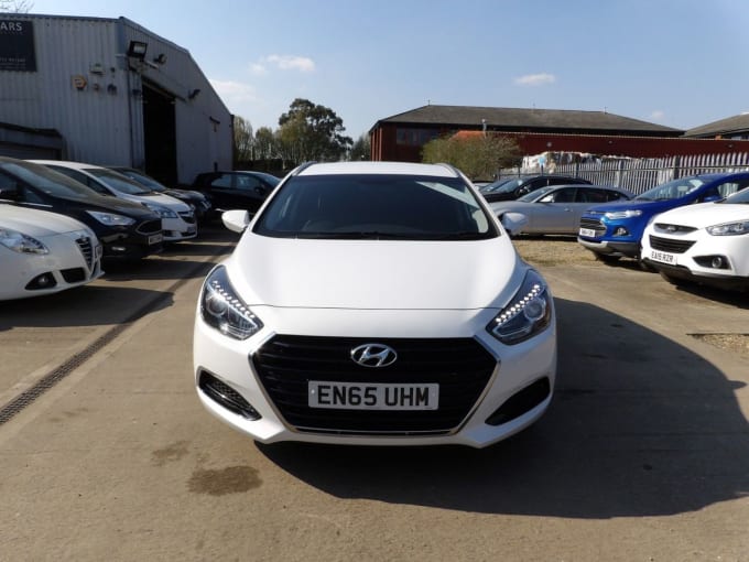 2025 Hyundai I40