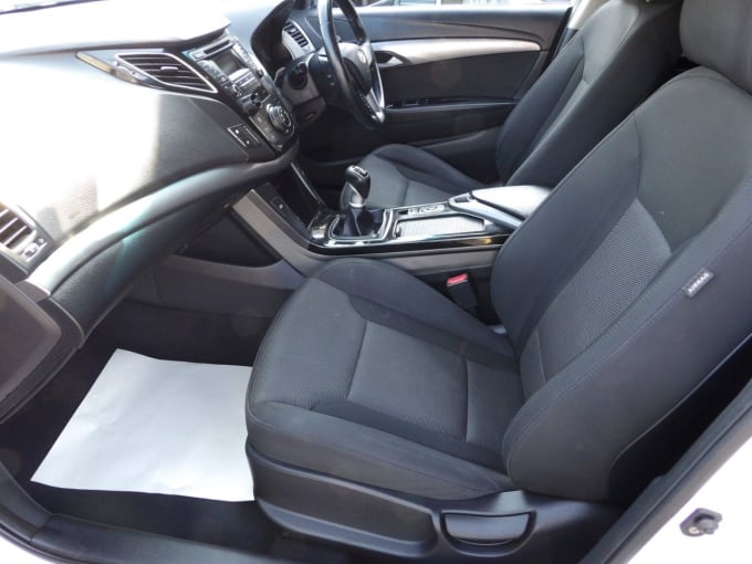 2025 Hyundai I40