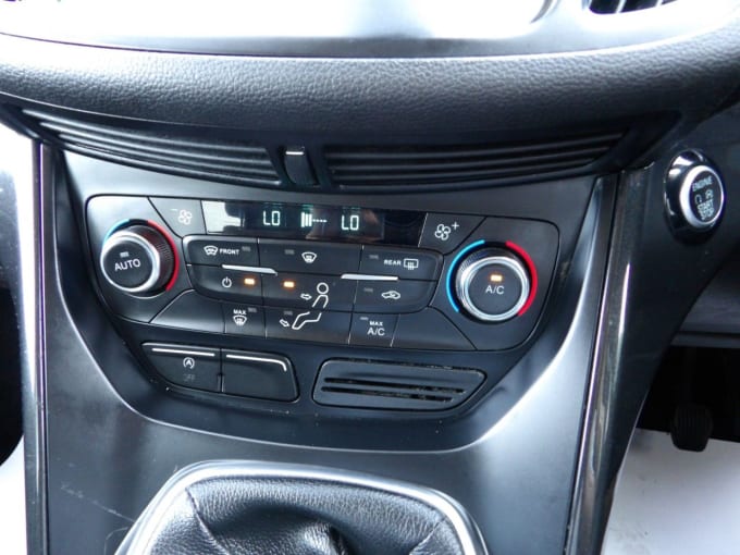 2025 Ford Kuga