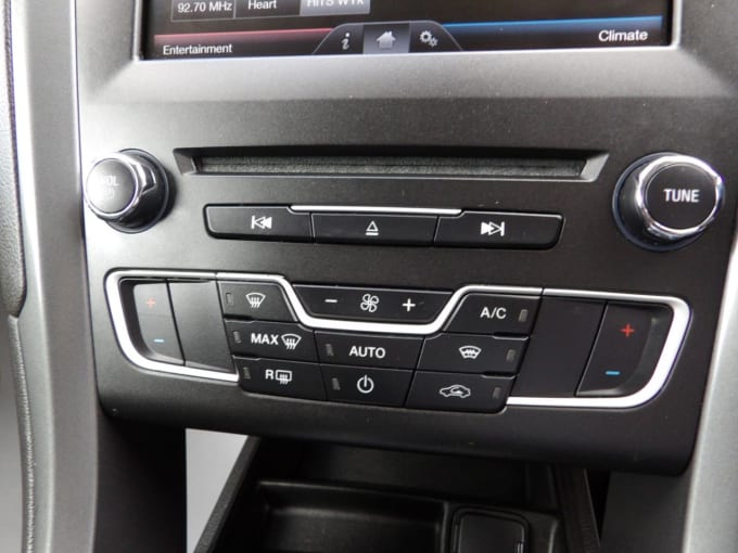 2016 Ford Mondeo