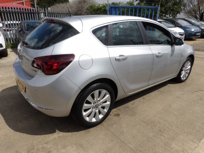 2025 Vauxhall Astra