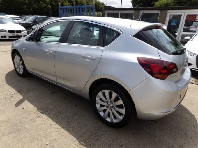 2025 Vauxhall Astra