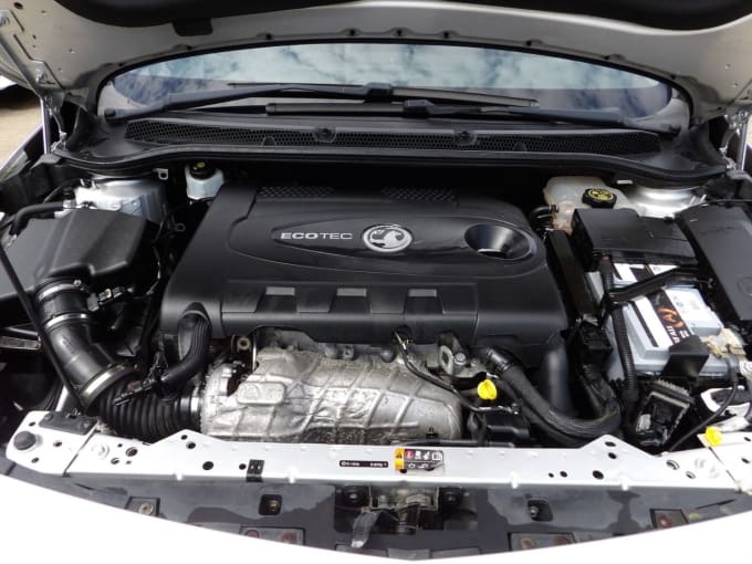 2025 Vauxhall Astra