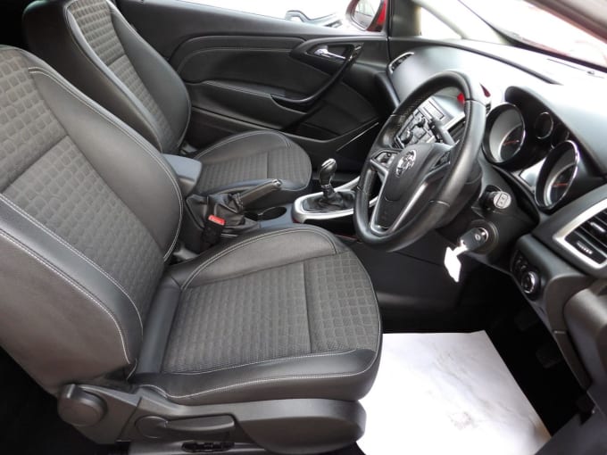 2025 Vauxhall Astra Gtc