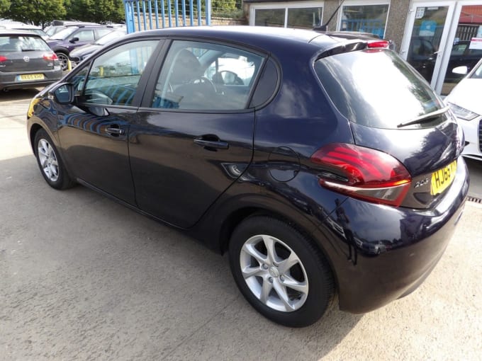 2025 Peugeot 208