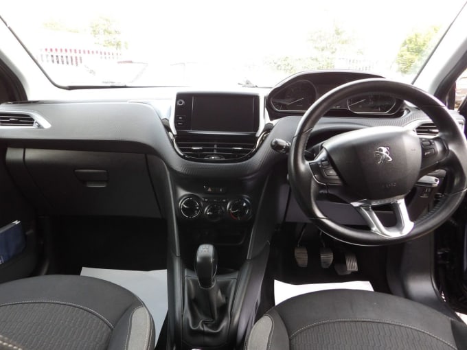 2025 Peugeot 208