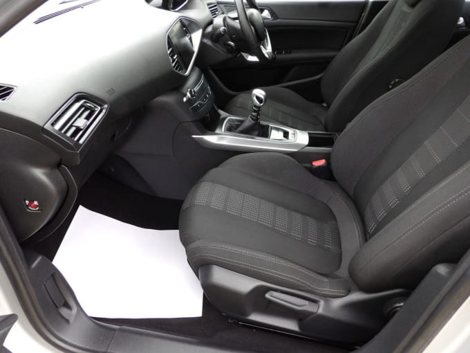 2025 Peugeot 308 Sw