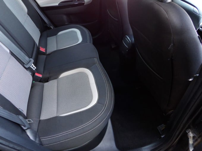 2025 Kia Ceed