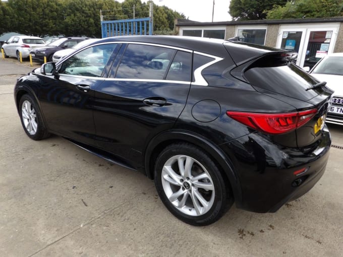 2025 Infiniti Q30