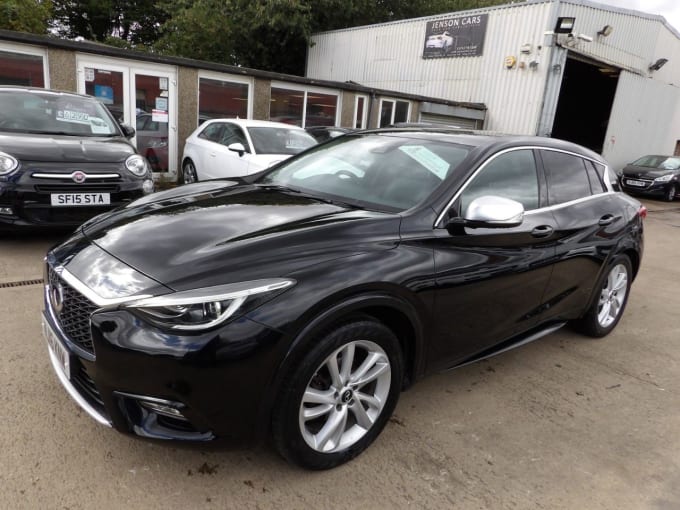 2025 Infiniti Q30