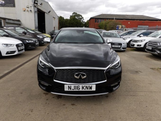 2025 Infiniti Q30