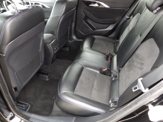 2025 Infiniti Q30